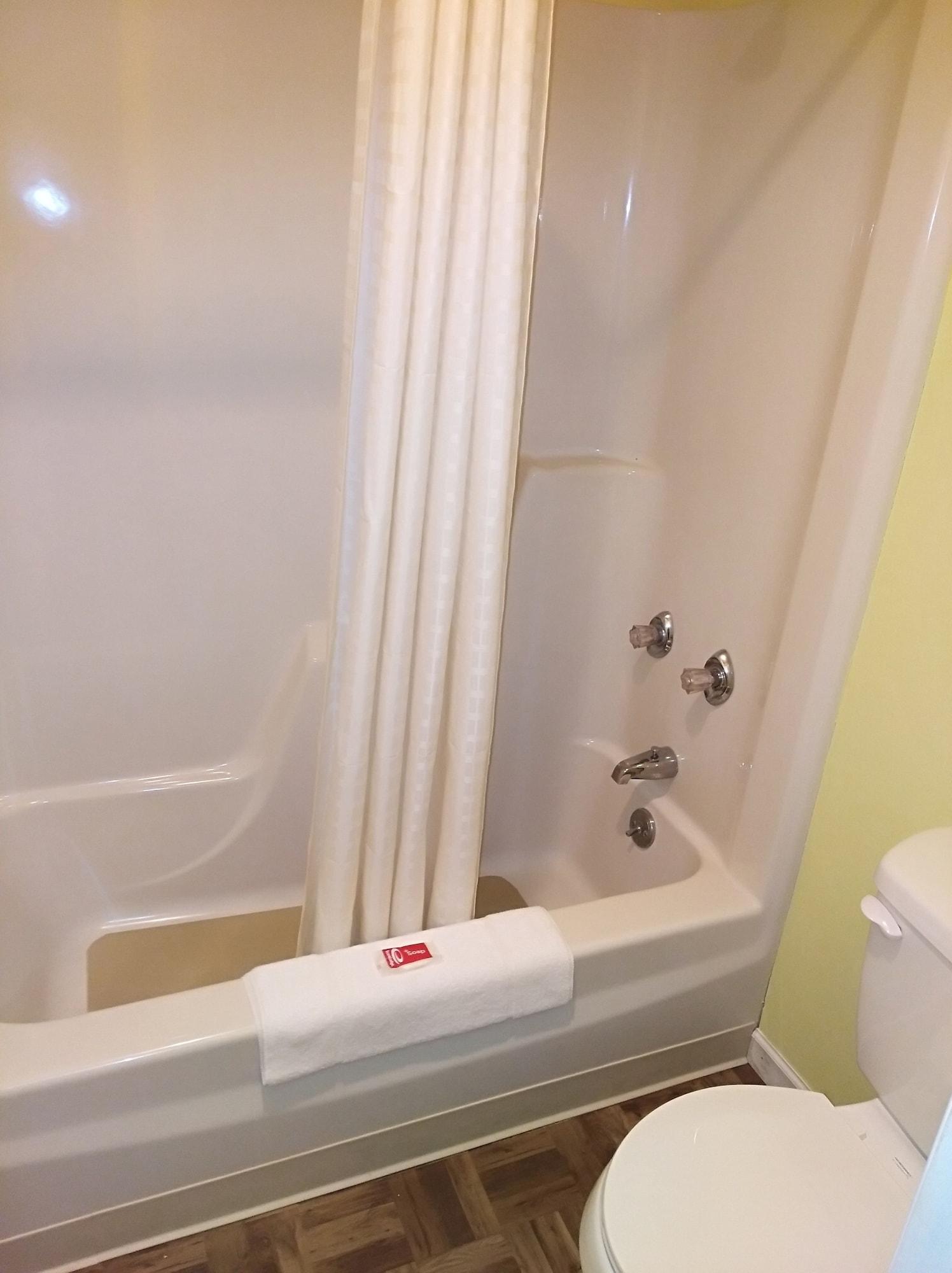 Econo Lodge Hornell Екстериор снимка