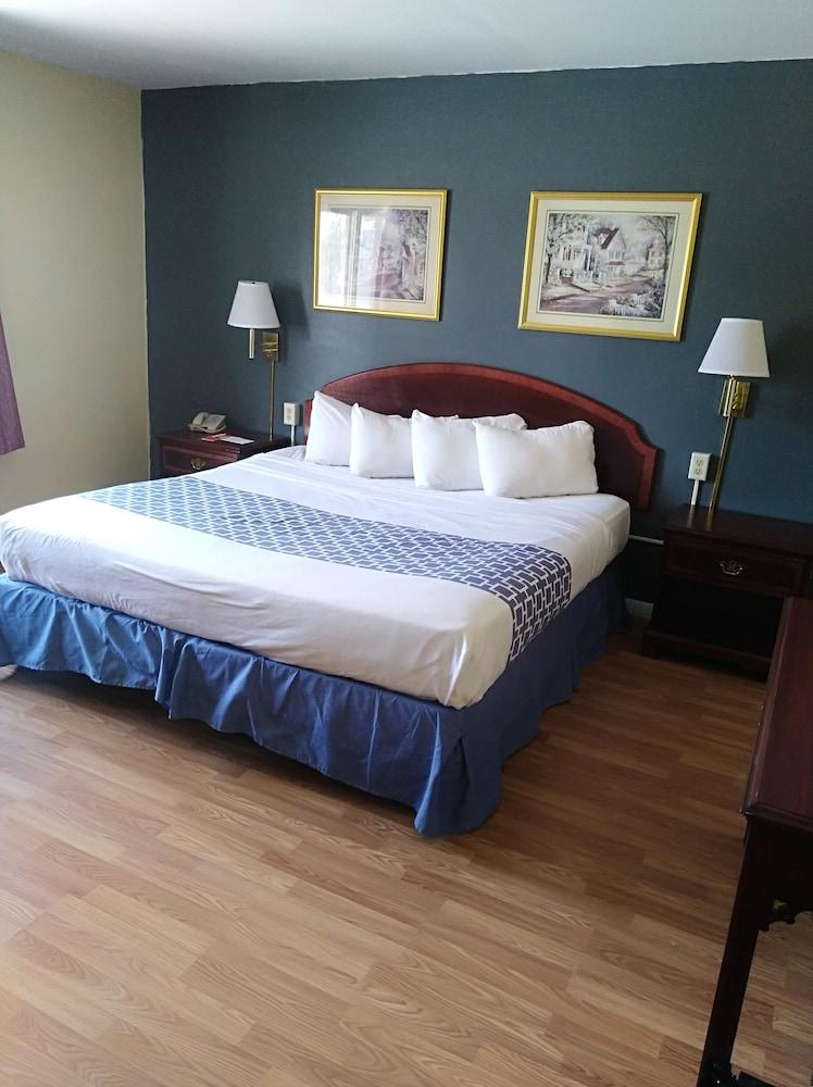 Econo Lodge Hornell Екстериор снимка