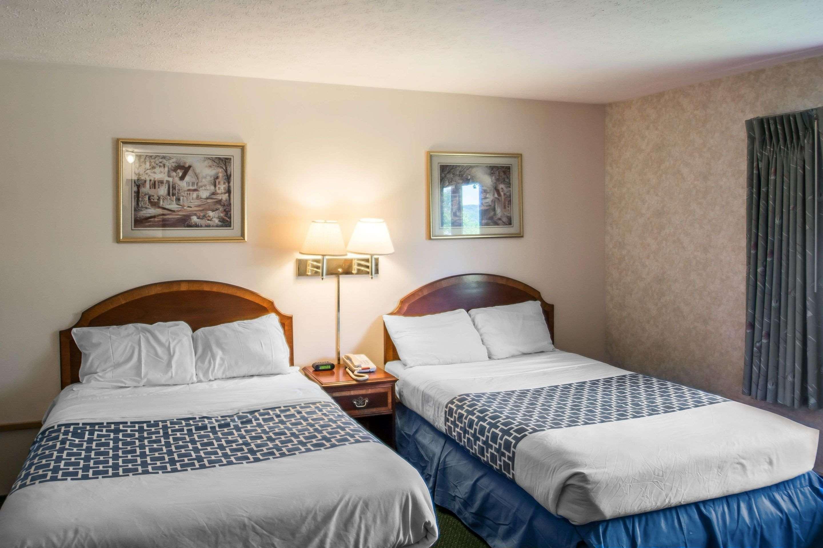 Econo Lodge Hornell Екстериор снимка