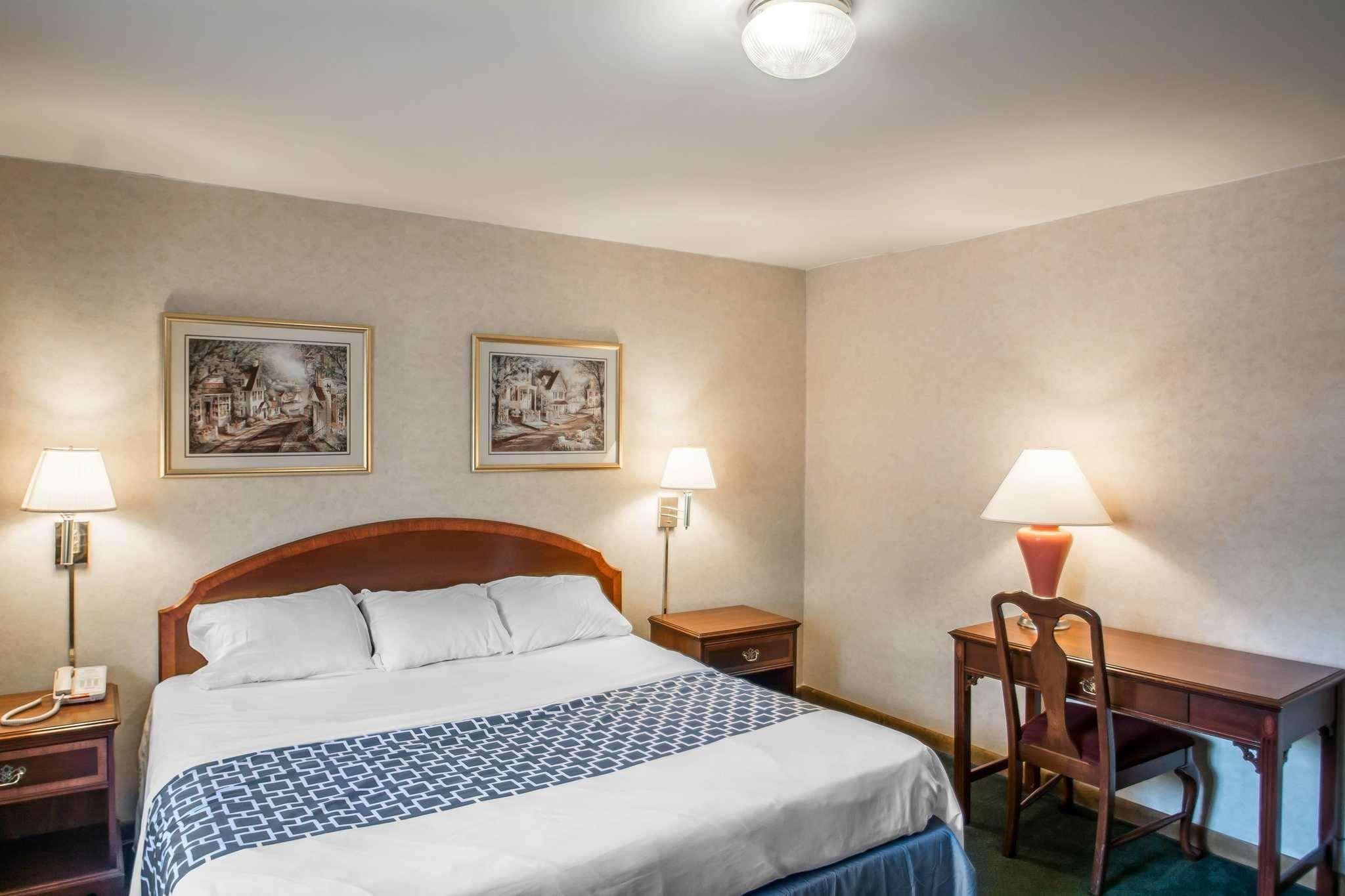 Econo Lodge Hornell Екстериор снимка
