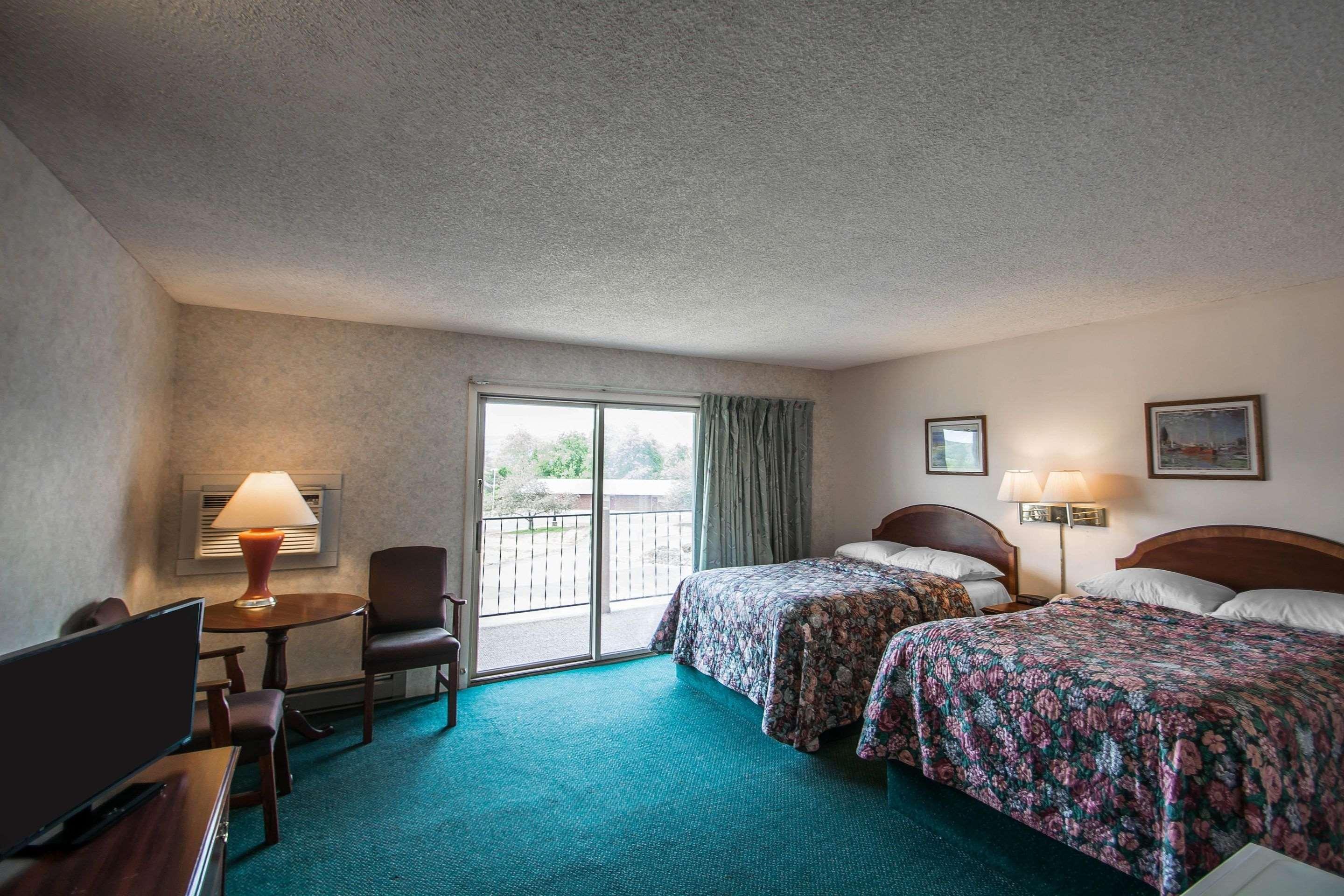 Econo Lodge Hornell Екстериор снимка